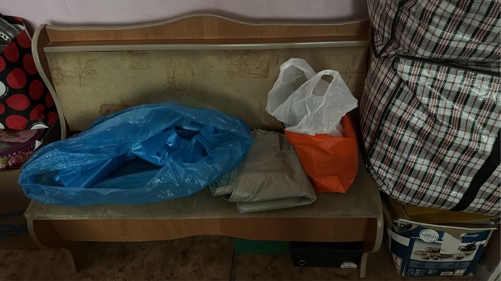 Мебель отдам даром