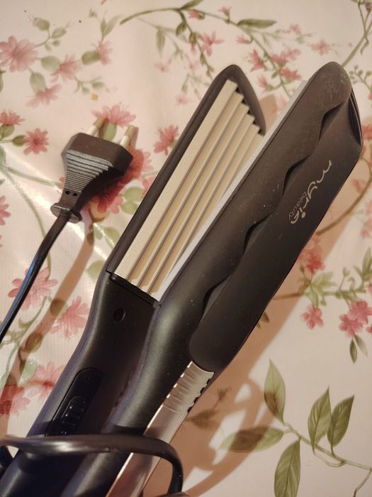 Vând placă de creponat Myria Beauty doar în Baia Mare