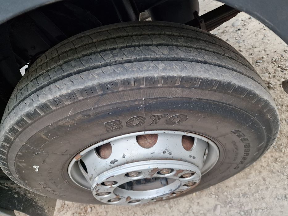 Man 2015 yil. probeg 370 ming gazi 6 ta 130 tali.moshina ishlab turgan