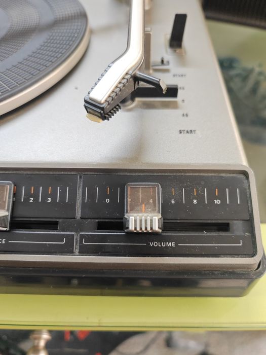 Грамофон Philips Stereo 382