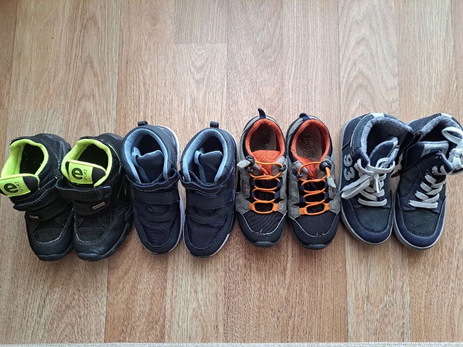 Запазени спортни обувки за момче 30 номер