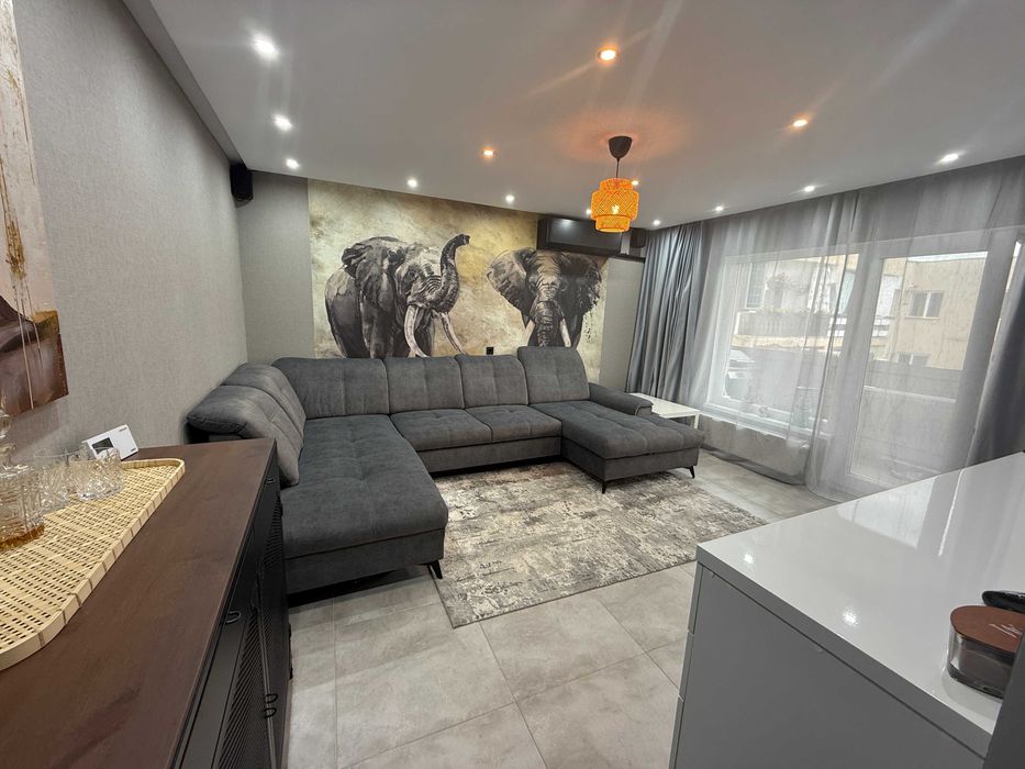 Apartament modern de vanzare