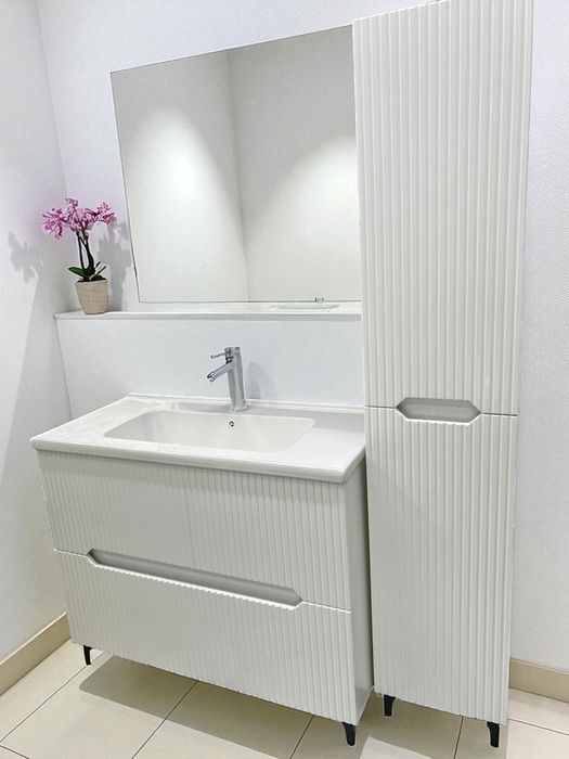 Раковина с тумбой