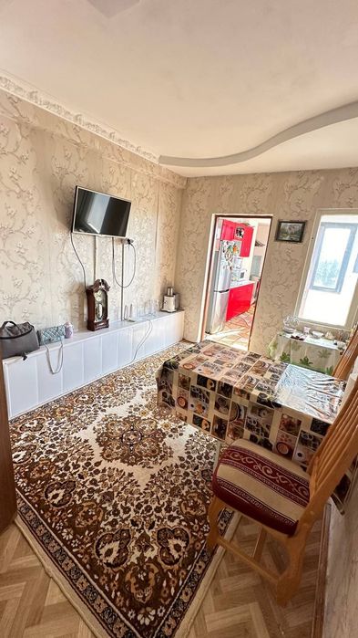 Продаётся двух комнатная квартира