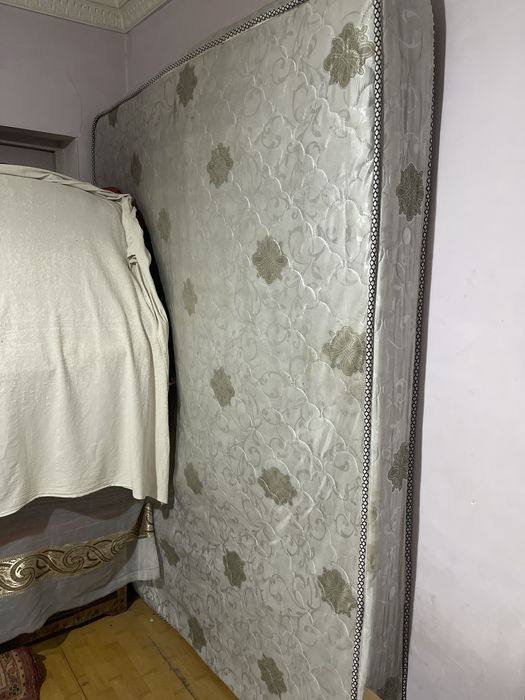 Матрац Матрас очень спрчно продается