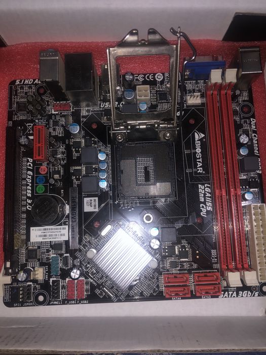 Продам материнскую плату