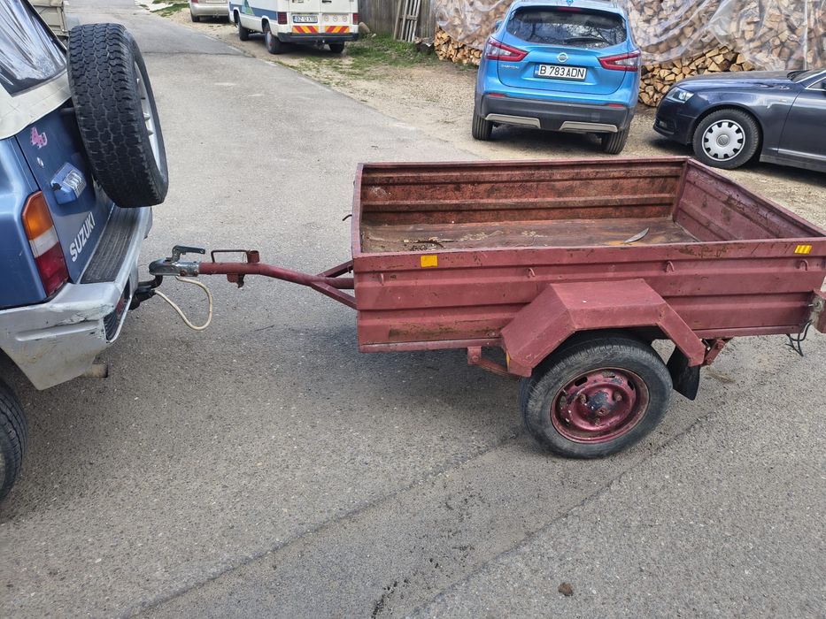 Remorcă auto de vânzare – robustă și practică