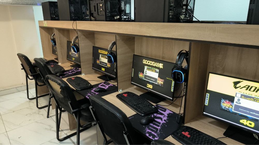 Компютерхона сотилади