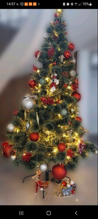 Изкуствена елха в много добро състояние