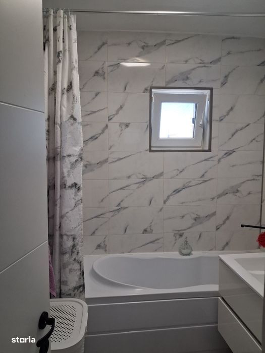 Apartament decomandat cu 3 camere in zona Scriitorilor, Brasov