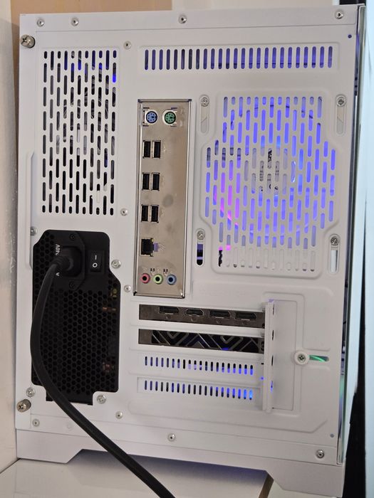 Pachet Pc Gaming cu racire pe lichid
