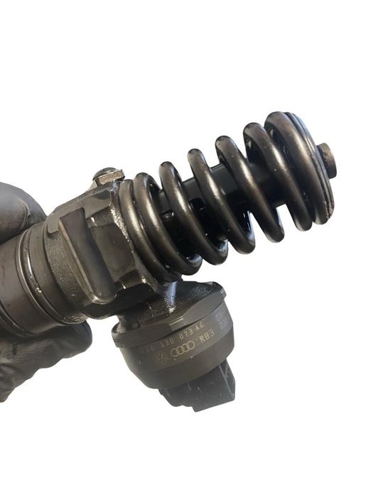 Set Injectoare Combustibil Volkswagen Touran 1T1, 1T2 2003 - 2010 1.9 Tdi Bkc 038130073Ag
