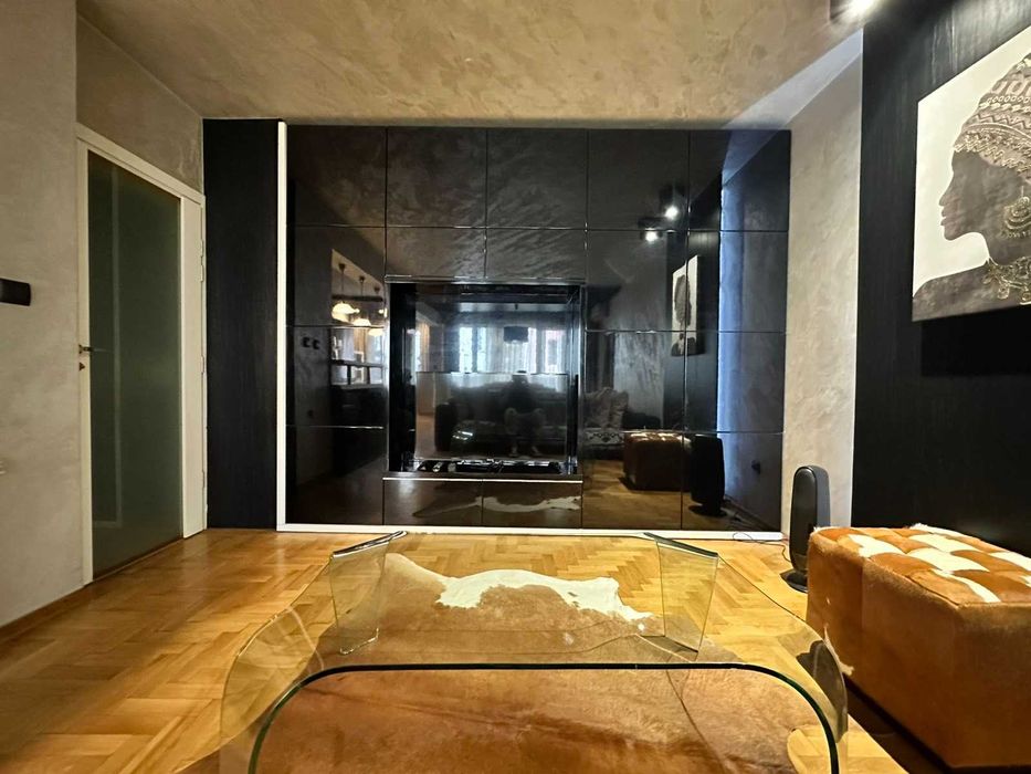 КЛЮЧ! Модерен ДВУСТАЕН НОВ ДОМ в сърцето на столицата