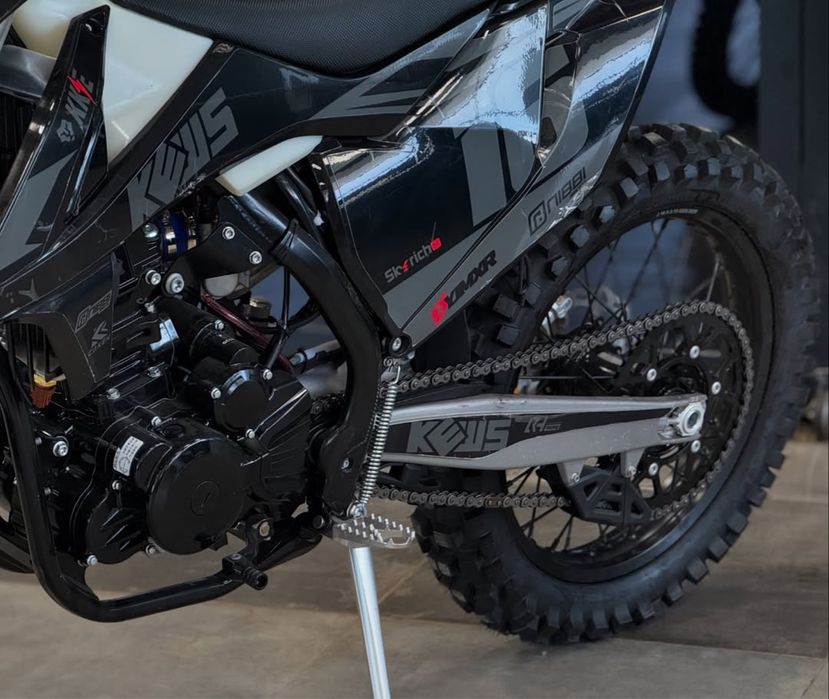 Продам эндуро Kews K16 NB300