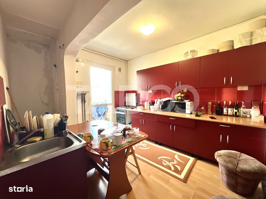 Apartament de vanzare cu 2 camere in Grigorescu bloc izolat cu lift