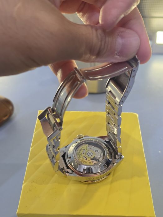 Invicta механические часы