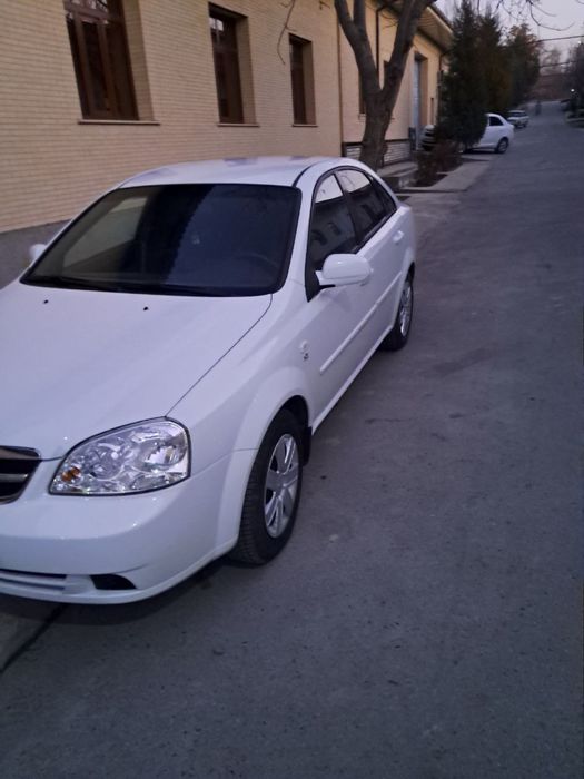 Lasetti sotiladi pozitsiya 1