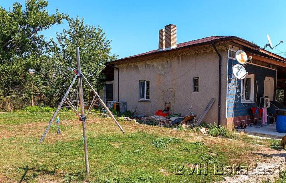 Продава се Къща в с. Белгун, Област Добрич - 70 кв.м за 1072 €/кв.м - Снимка #14