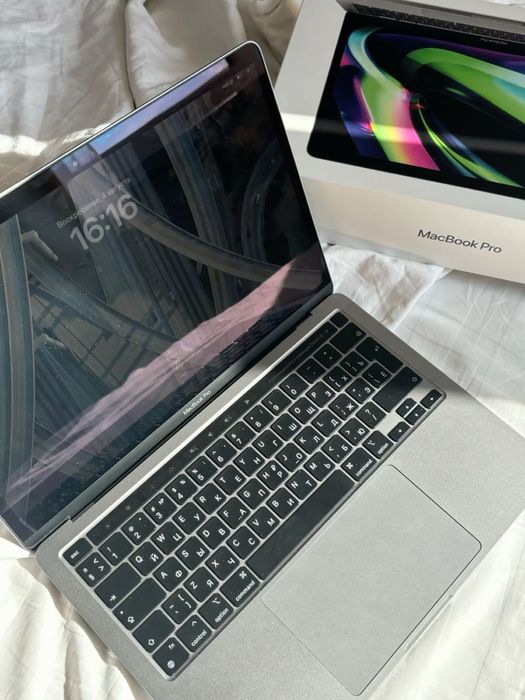 Гравировка макбук