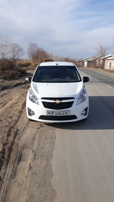 Chevrolet spark 2015 yil
