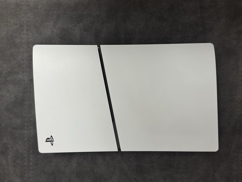 Playstation 5 slim digital 1tb + 2 controlere originale