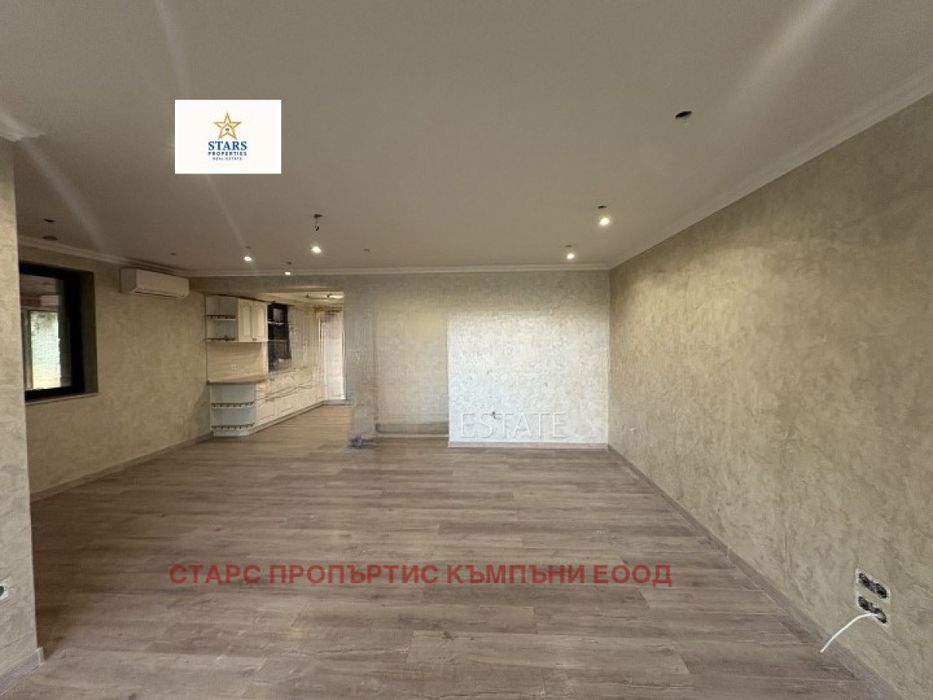 Продажба Къща гр. Варна 270m²