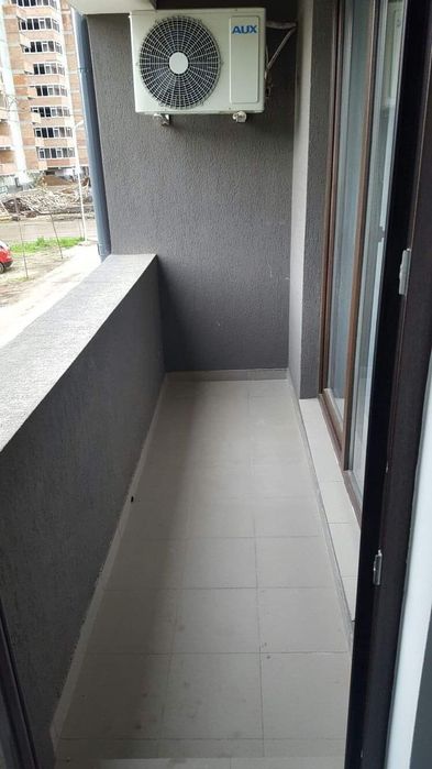 Vand garsoniera cu loc de parcare Militari Residence