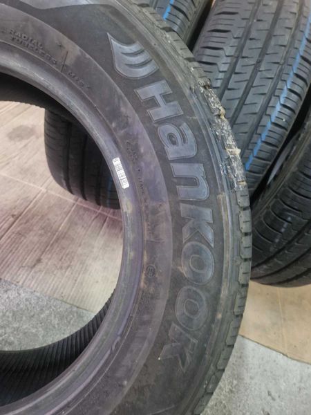4 Hankook R15 C 215/65/ 
летни бусови гуми DOT1719