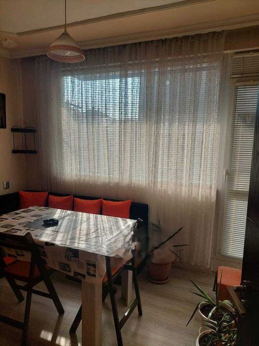 Етаж от къща в Каварна