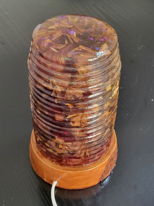Veioza din rasina epoxidica si lemn, produs handmade