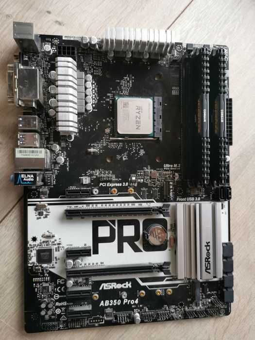 ASRock AB350 Pro4, AM4 16GB DDR4 si MSI GeForce GTX 1060 Gaming X 6G