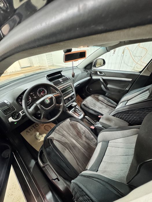 Шкода Октавия 1.6 MPI