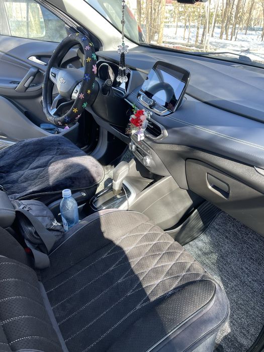 Продам шевроле трекер