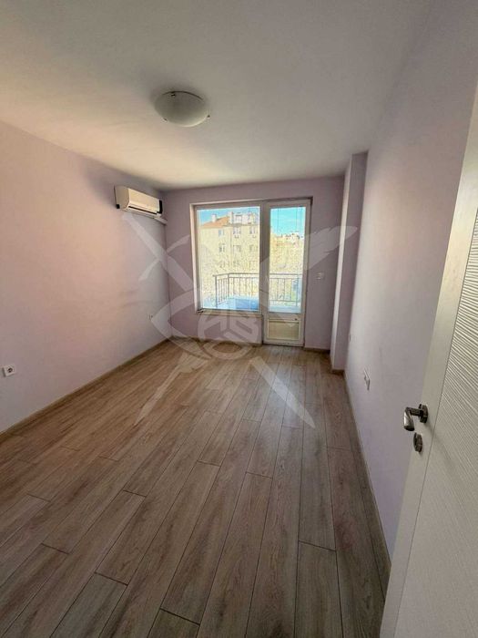 Дава се под наем Тристаен апартамент в Пловдив, Център - 90 кв.м за 418.71 € - Снимка #1
