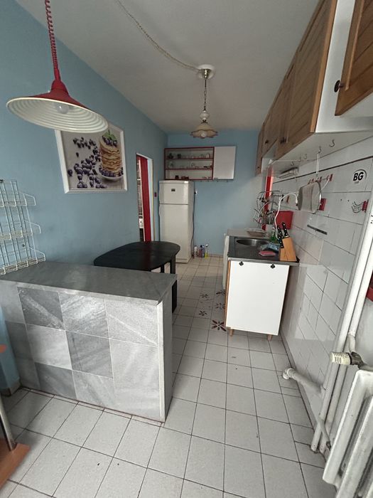 Дава се под наем Тристаен апартамент в Враца, Център - 74 кв.м за 298.86 € - Снимка #5
