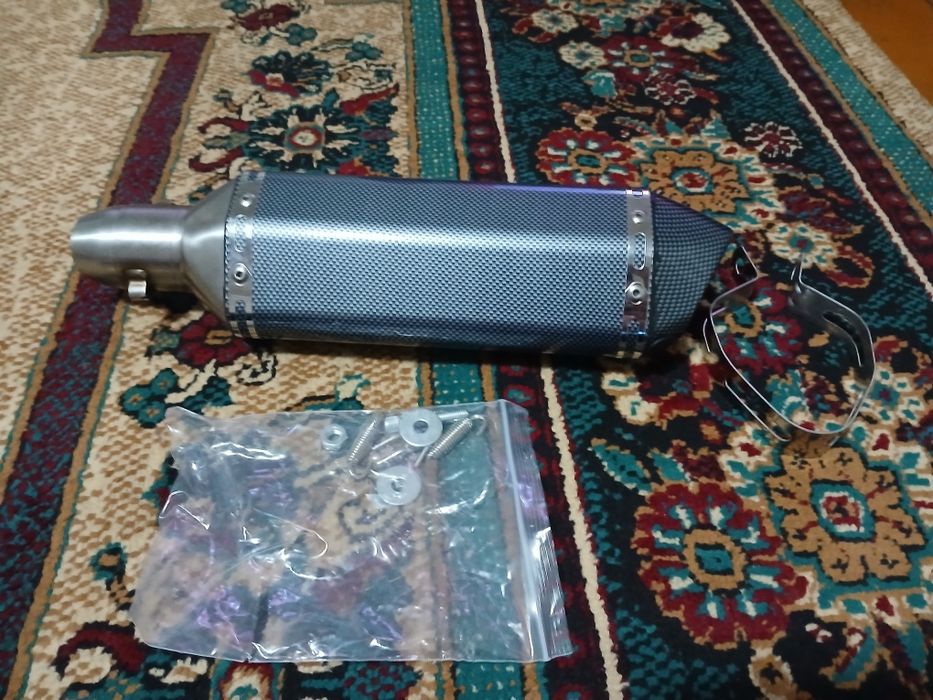 Глушитель акрапович