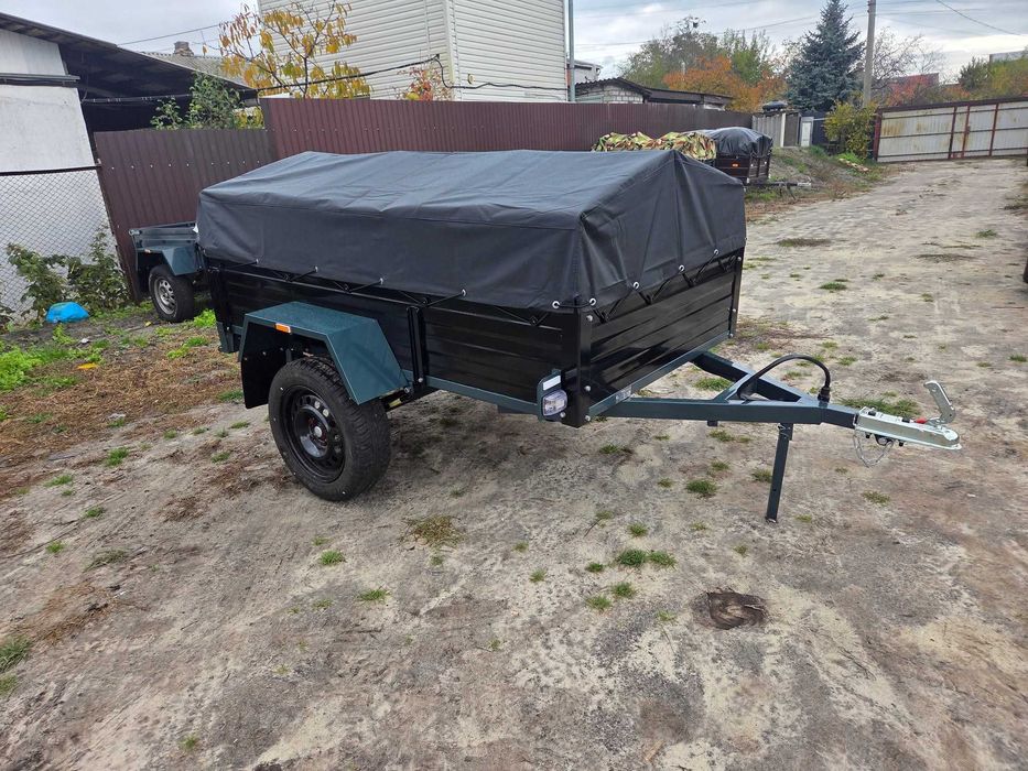 Легковой усиленный прицеп