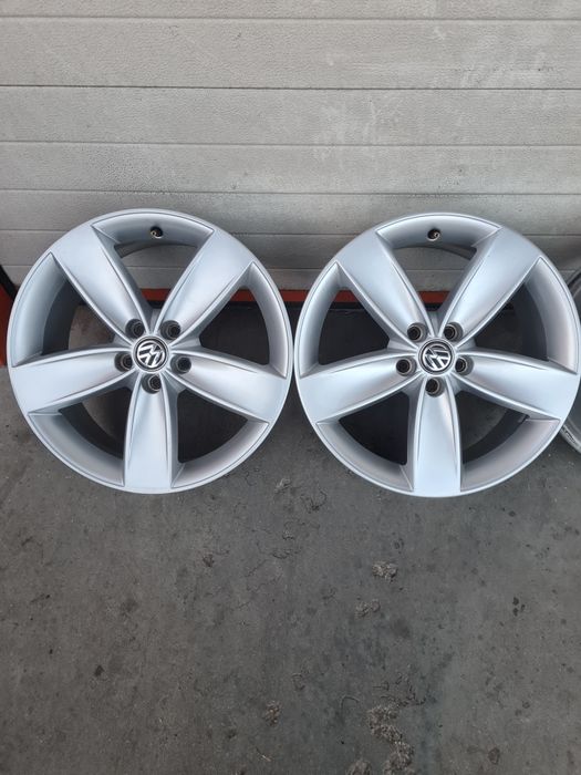 Оригинални джанти за ФОЛКСВАГЕН VW AUDI SEAT SKODA R17 5x100 ET46 7J