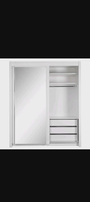 Vand dulap cu usi glisante