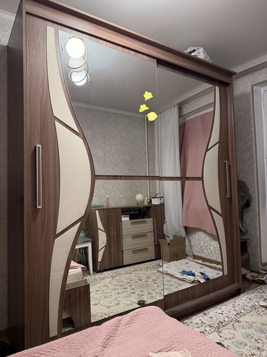Продам Спальный гарнитур