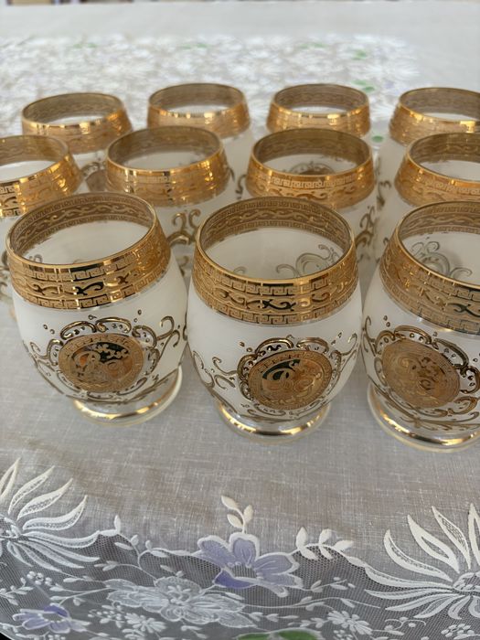 Продаются стаканы
