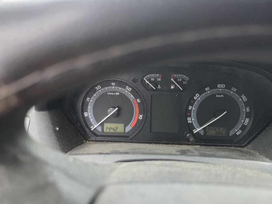 De Vanzare Škoda Fabia 2007 – GPL – 900 € Negociabil