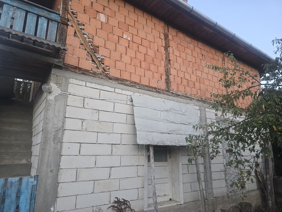 Casa de vânzare Dezna