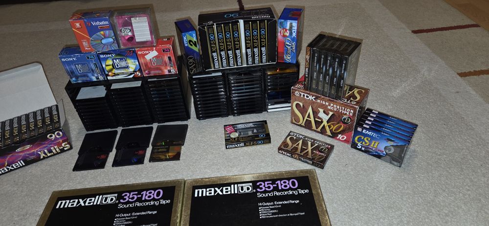 Minidiscuri,casete noi si folosite,benzi maxell,role technics