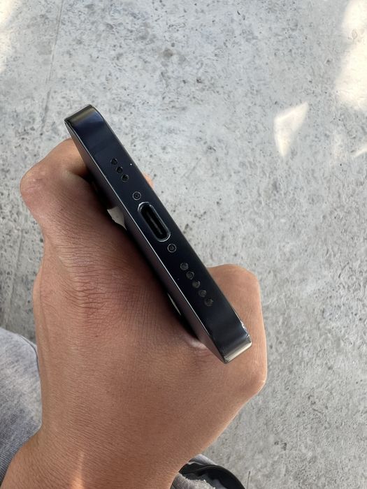 iPhone 16 e ideal holatda