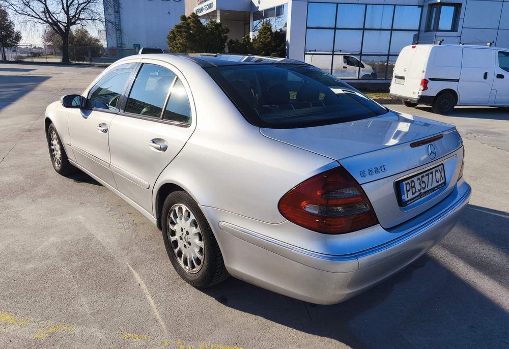 Mercedes E220 CDI 2,2 ELEGANCE 2002 г.