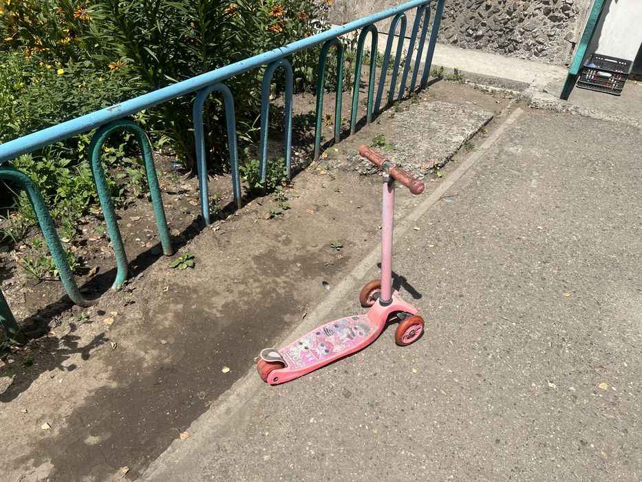 Отдам самокат бесплатно