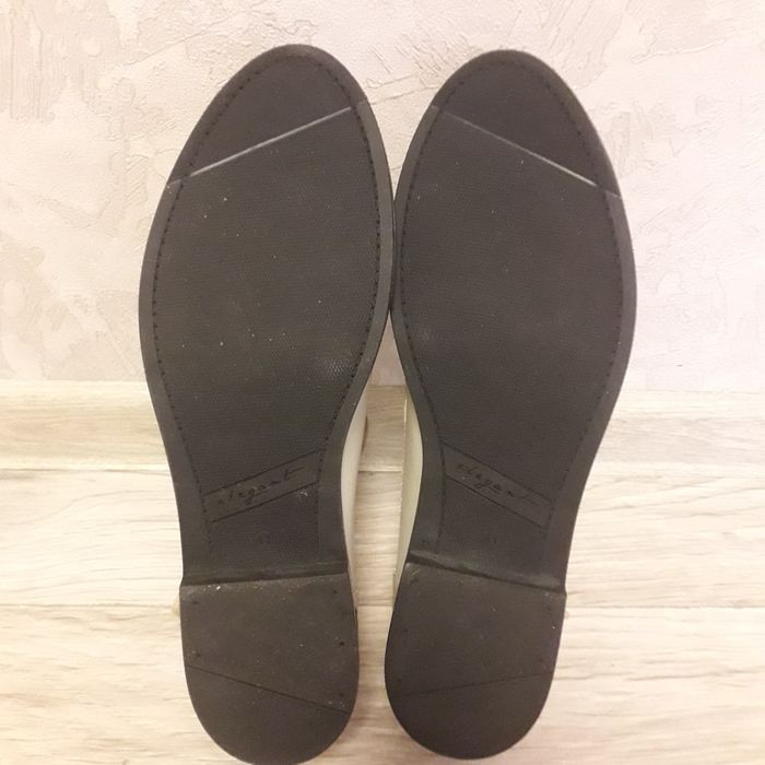 Продам туфли женские