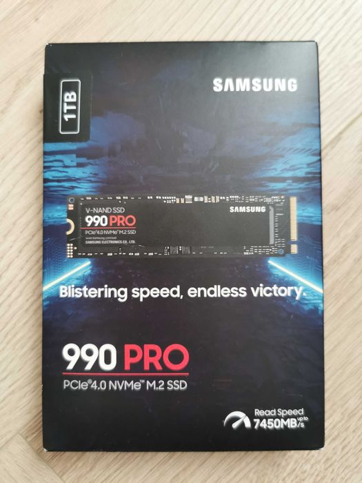 Samsung 990 Pro 2 Tb, 1 Tb si 870 QVO  8 Tb