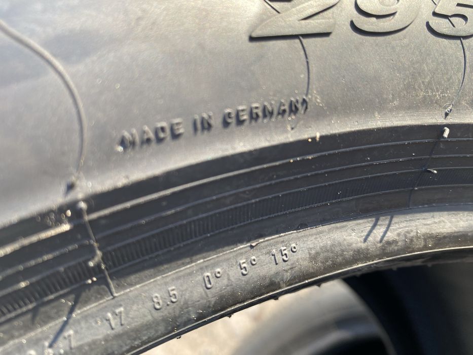 Шины 295/35/19 пара бу пирелли